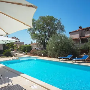https://apartments-vita-vinkuran.pula-hotels.org